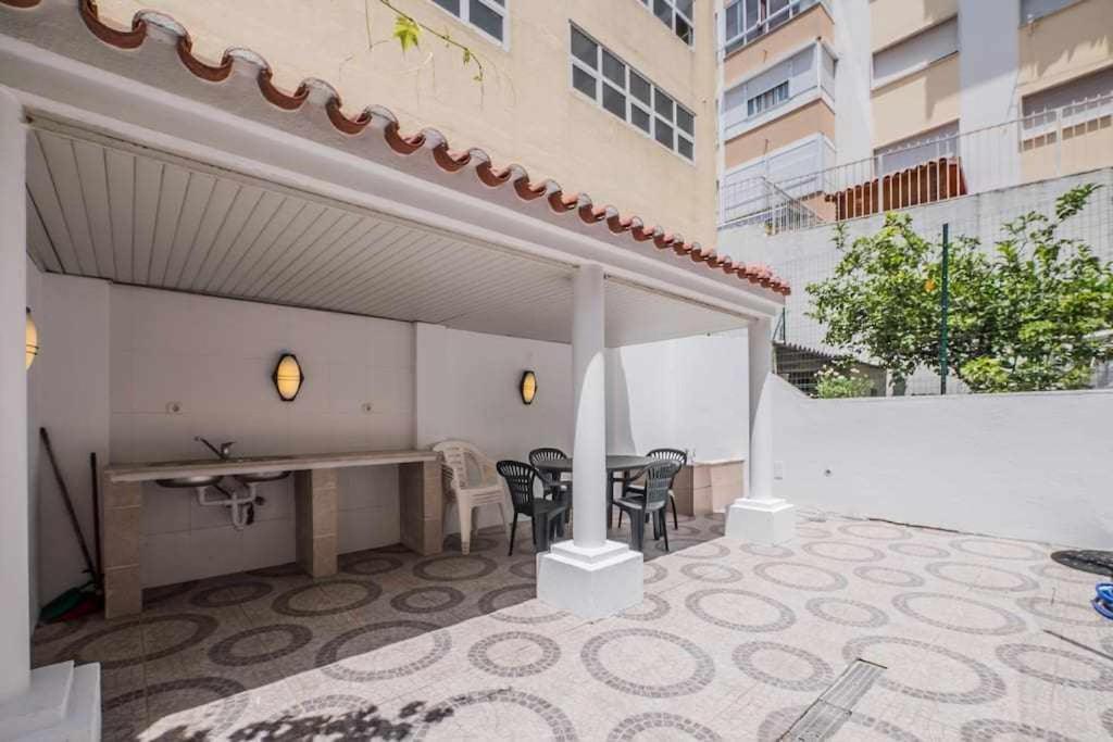 Apart Lisboa Confortavel 2 Quartos Com Terraco Odivelas  Exterior foto